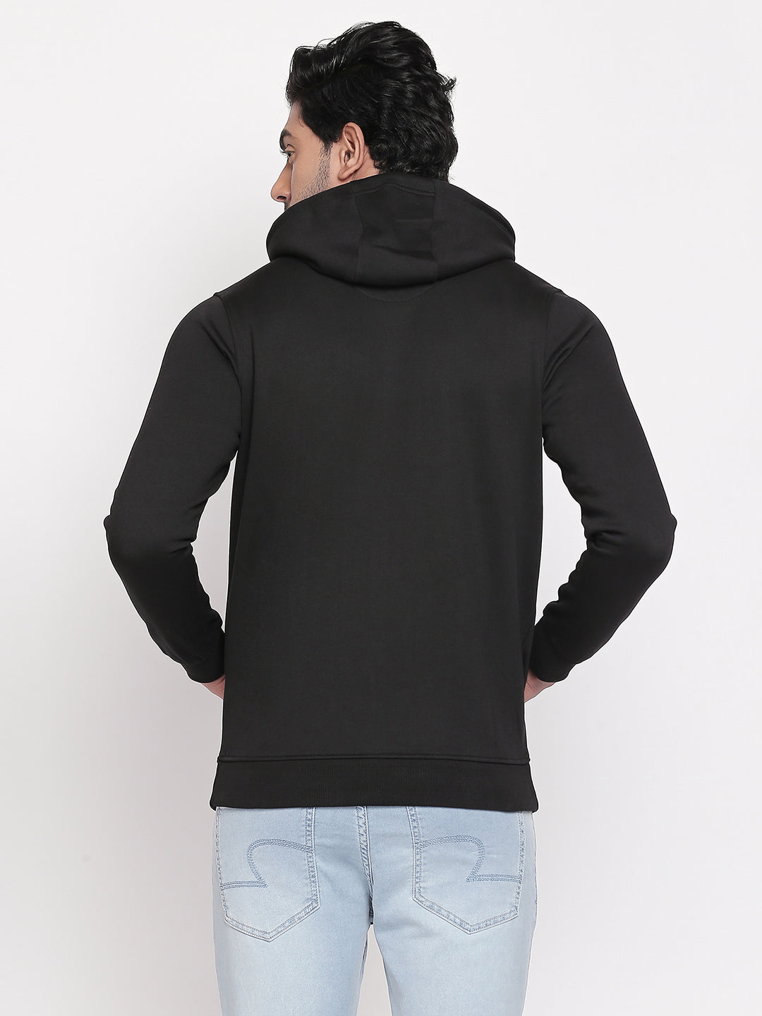 Spykar Black Solid Slim Fit Sweatshirt For Men