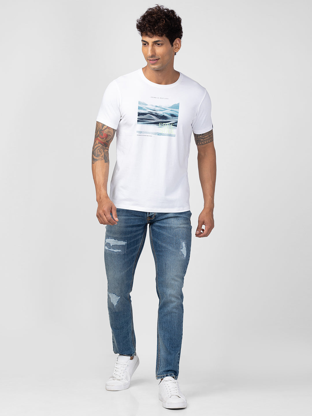 Spykar Men White Cotton Regular Fit Half Sleeve Printed T-Shirt