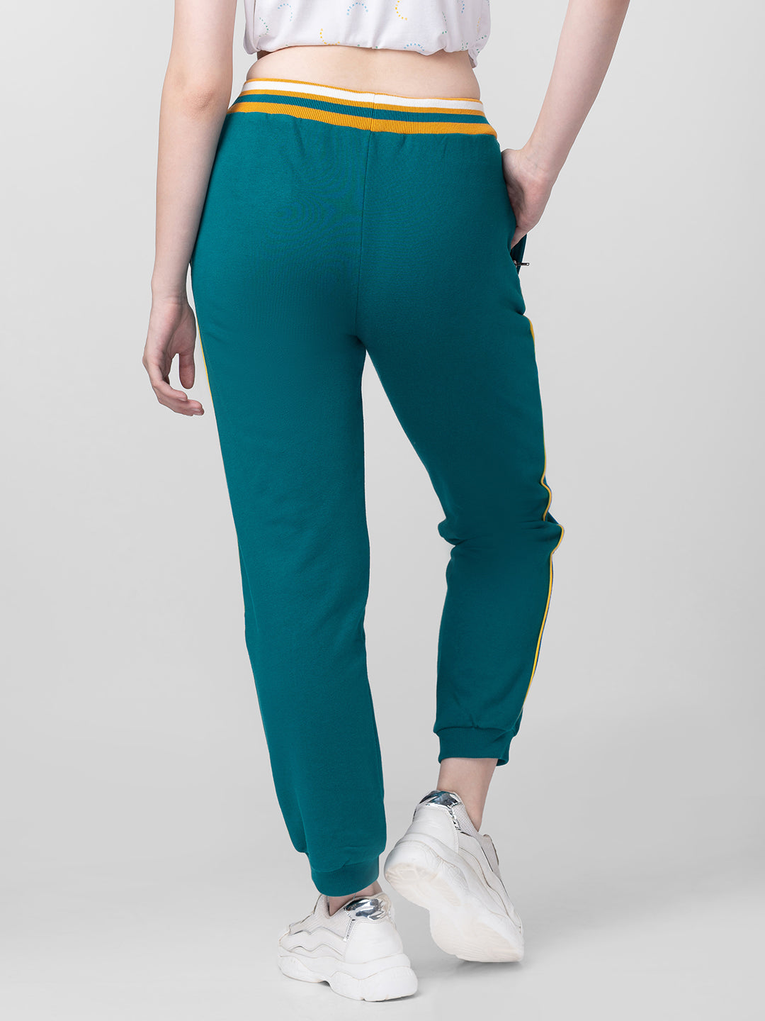 Spykar Women Deep Lake Green Cotton Regular Fit Joggers Trackpant