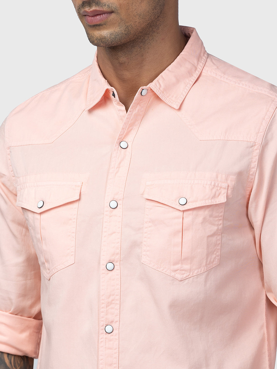 Spykar Men Dusty Pink Cotton Slim Fit Plain Shirt