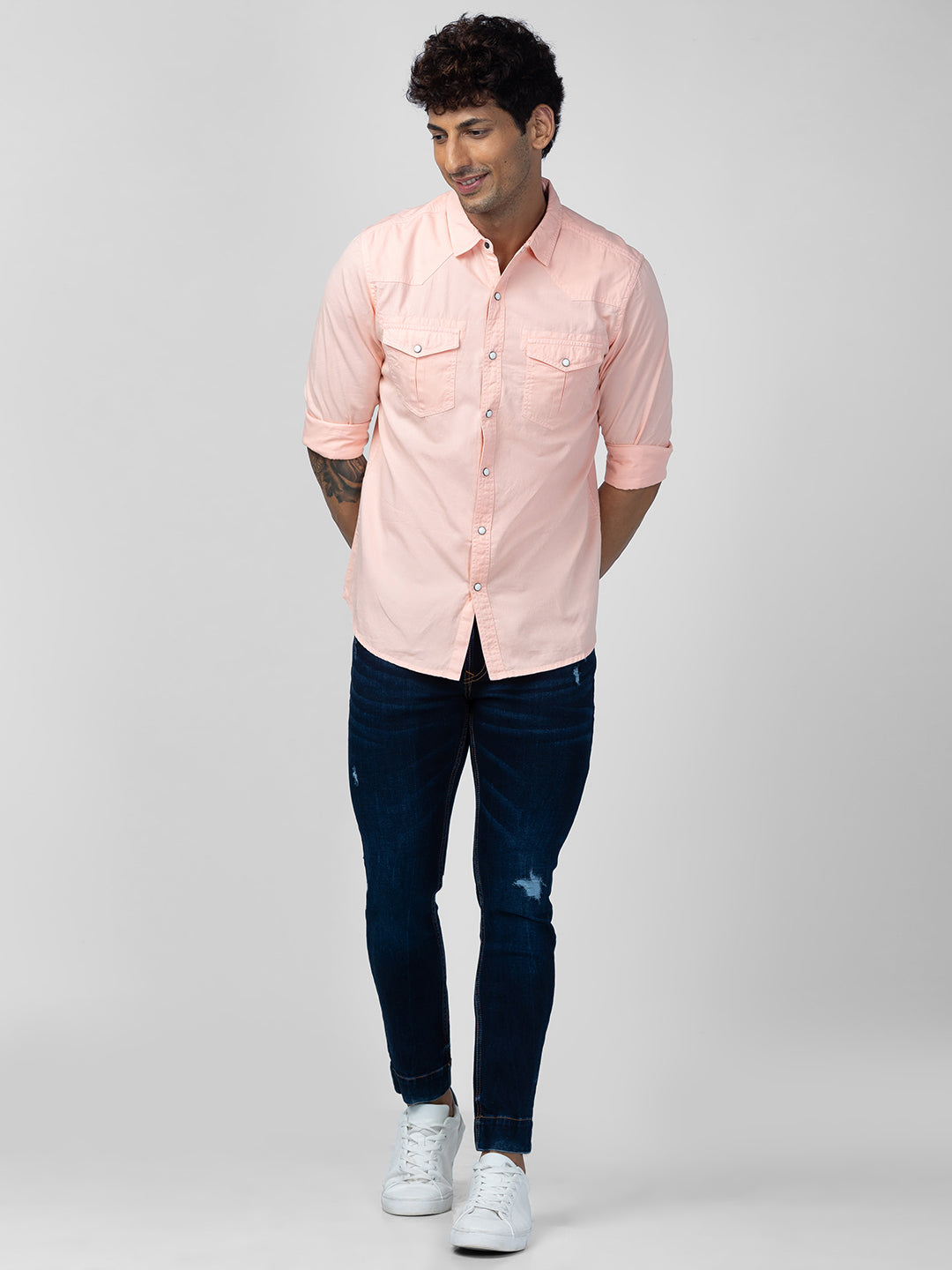 Spykar Men Dusty Pink Cotton Slim Fit Plain Shirt