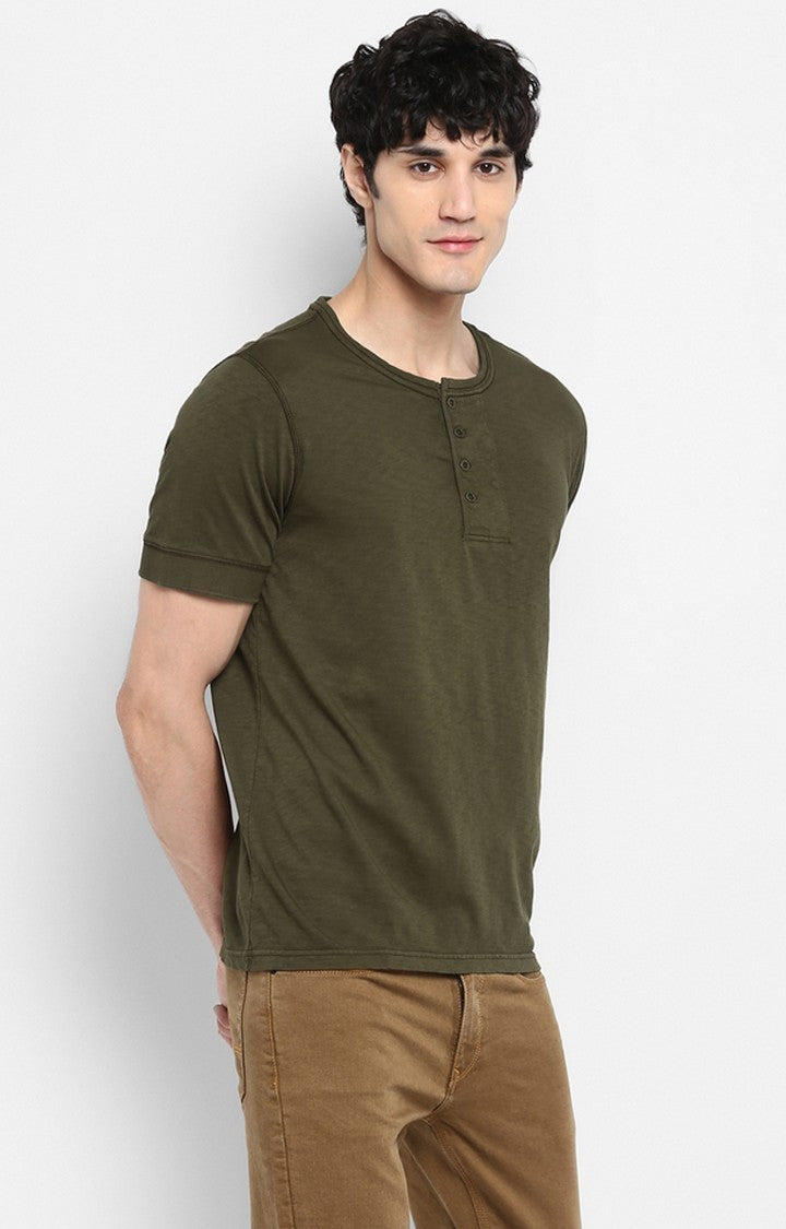 Spykar Olive Green Solid Slim Fit Men T-Shirts