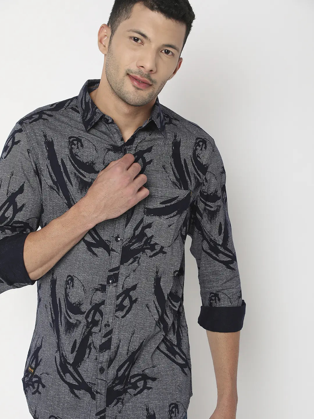 Spykar Men Navy Cotton Slim Fit Printed Shirt