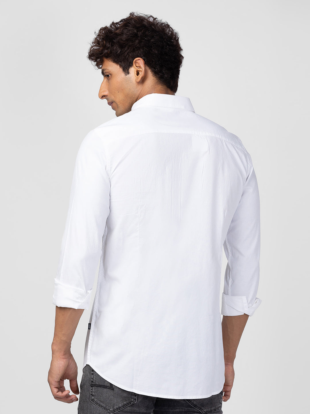 Spykar Men White Cotton Slim Fit Plain Shirt