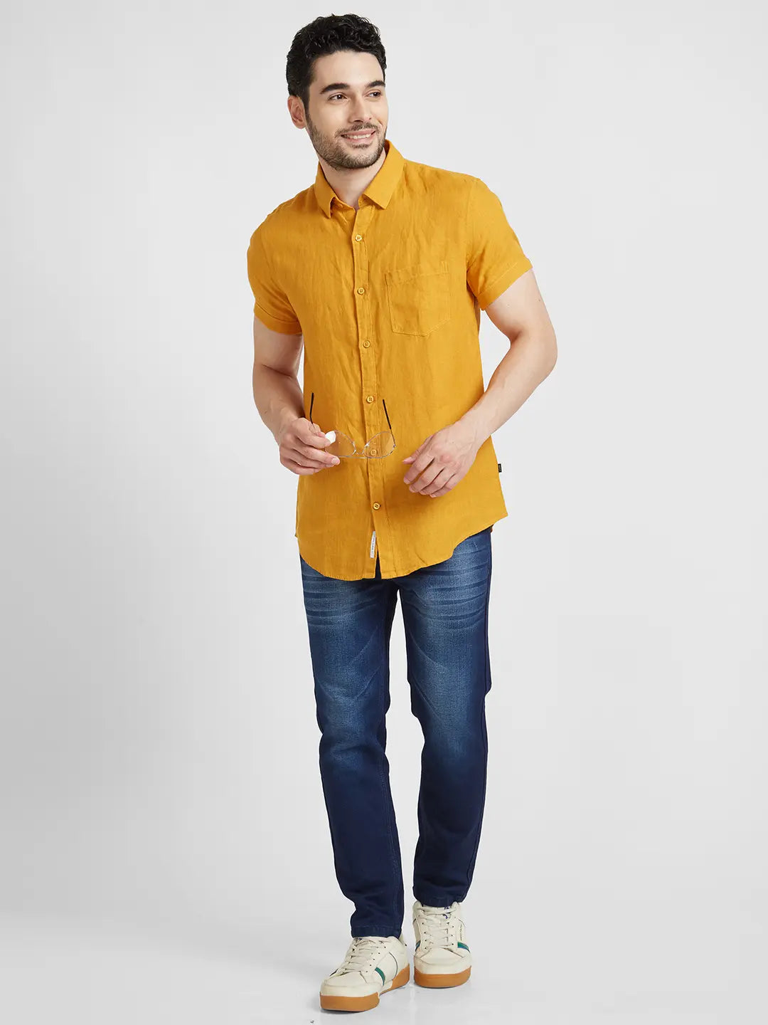 Spykar Men Mustard Yellow Linen Regular Slim Fit Half Sleeve Plain Shirt
