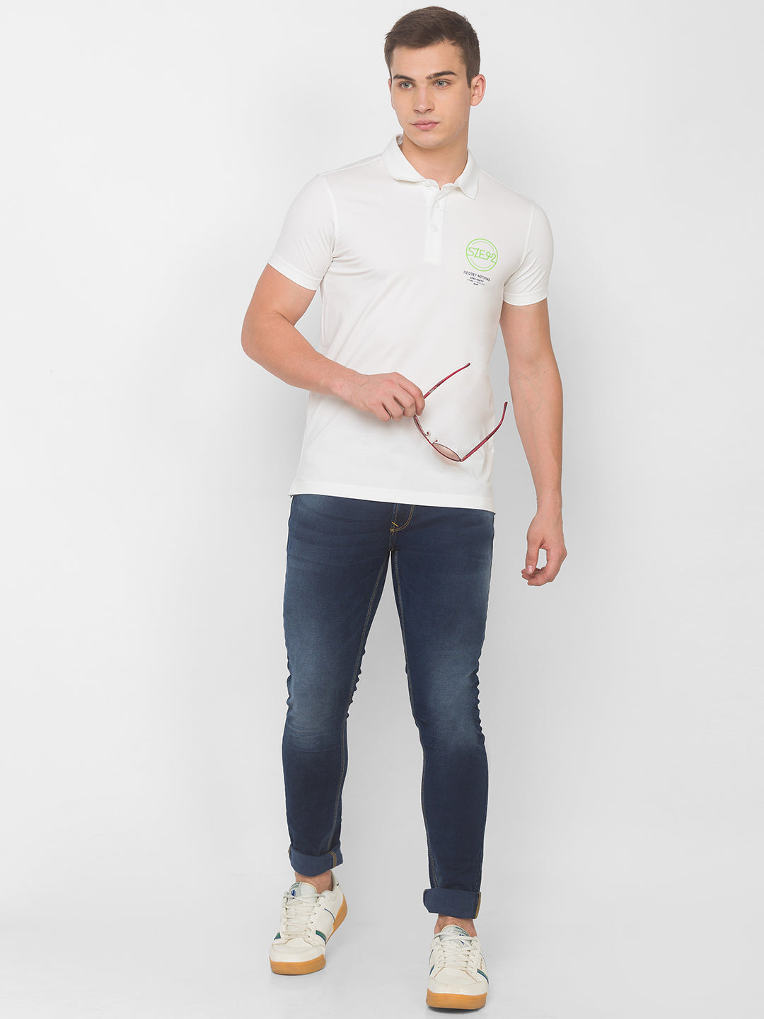 Spykar Men White Cotton Slim Fit Round Neck T-Shirt