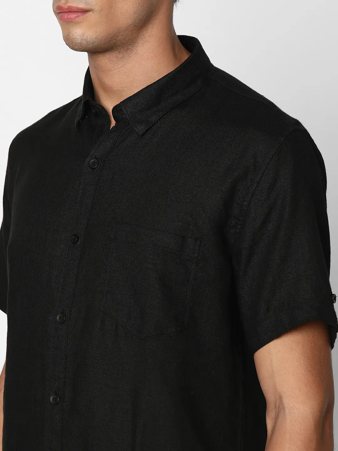 Spykar Men Black Linen Regular Slim Fit Half Sleeve Casual Plain Shirt