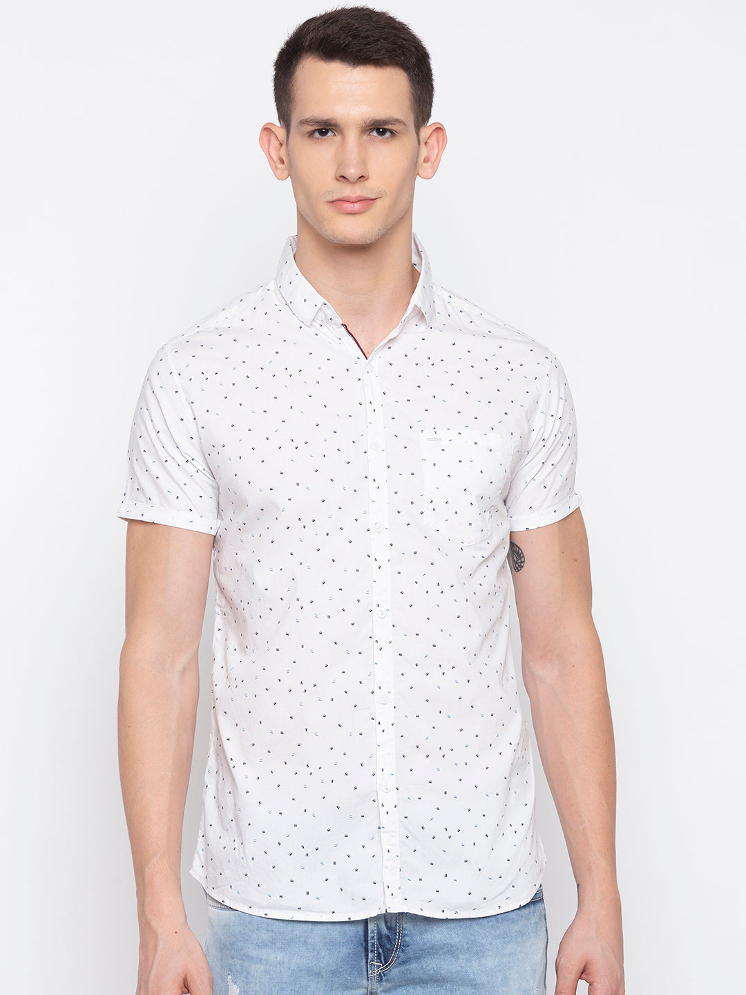 Spykar Men White Printed Slim Fit Casual Shirt