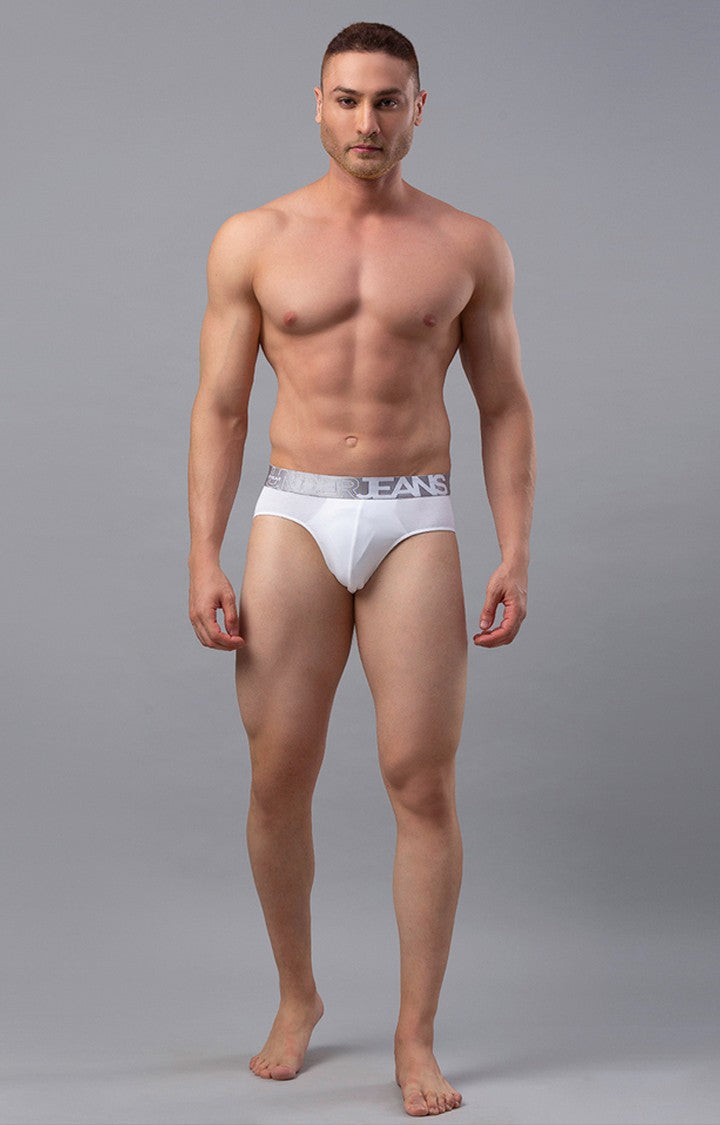 Underjeans By Spykar White Solid Briefs For Men