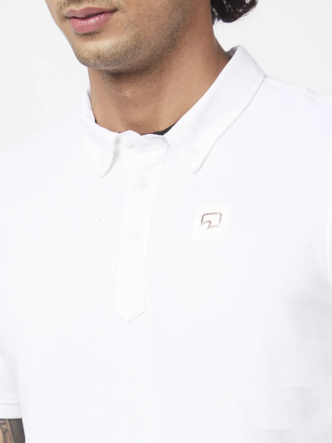 Spykar Men White Blended Slim Fit Half Sleeve Polo Neck Plain Tshirt