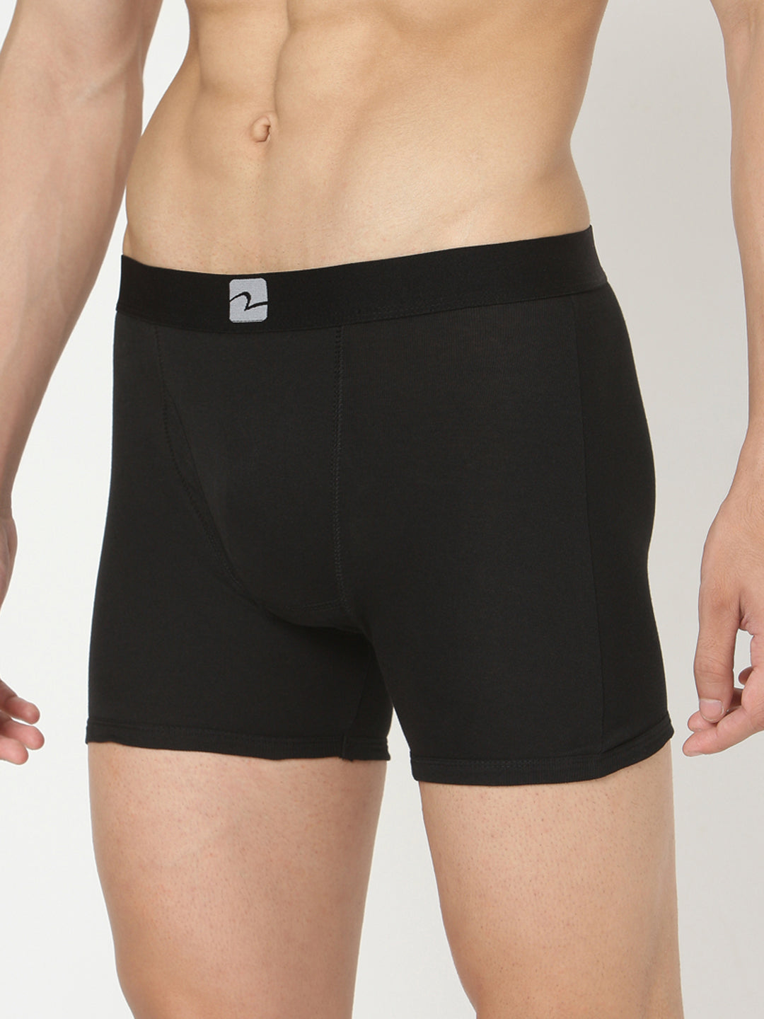 Underjeans By Spykar Men Black Solid Trunks