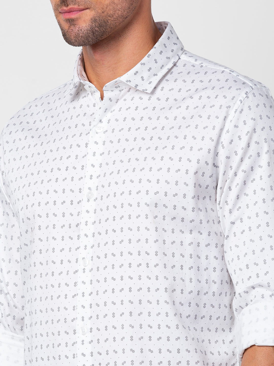 Spykar Men White Cotton Slim Fit Checkered Shirt