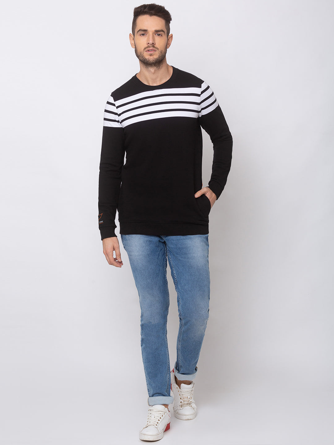 Spykar Black White Blended Slim Fit Sweatshirt For Men