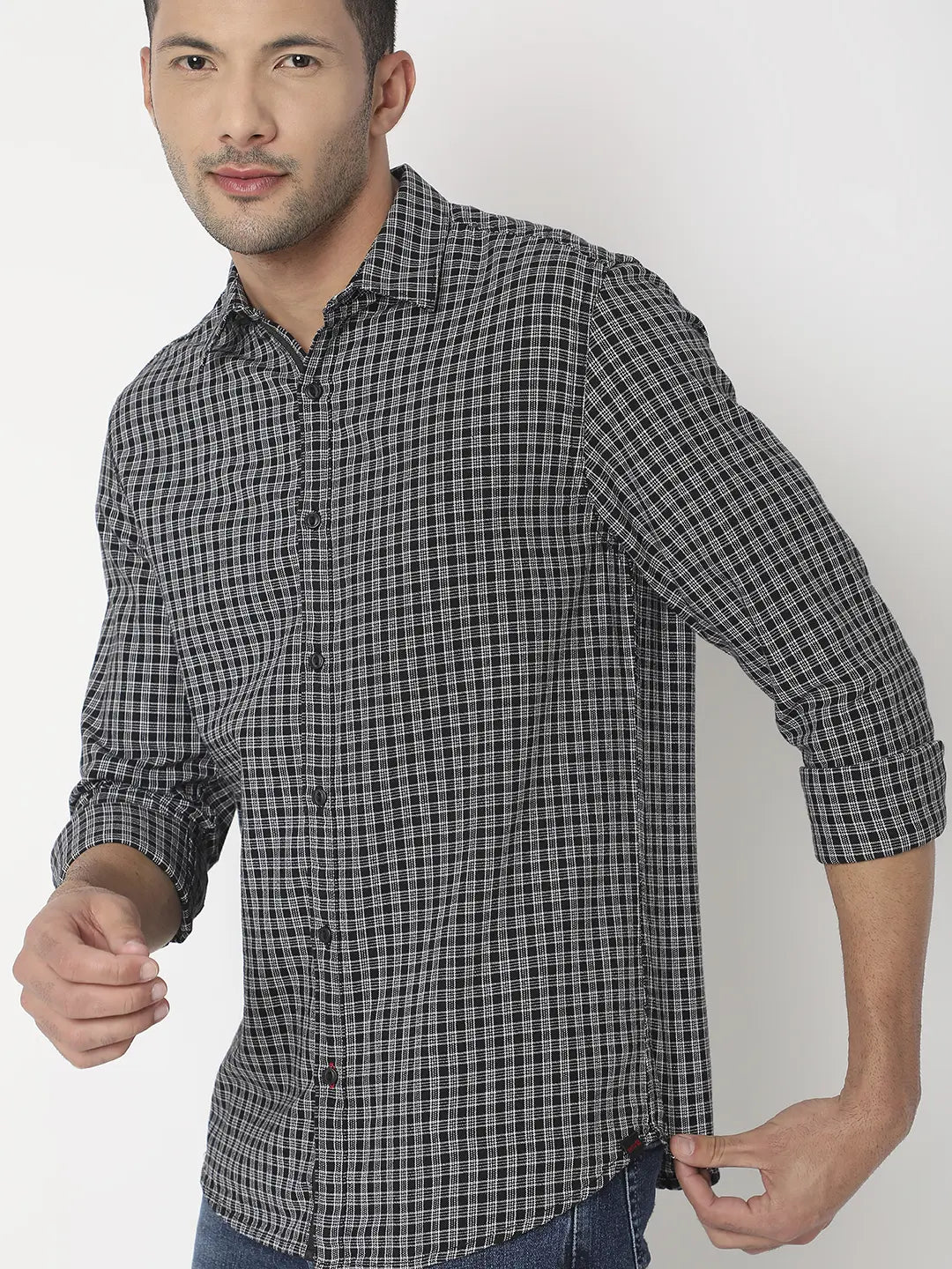 Spykar Men Black Cotton Slim Fit Checkered Shirt