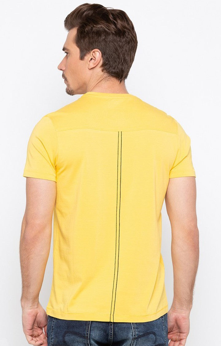 Spykar Yellow Printed Slim Fit Men T-Shirts