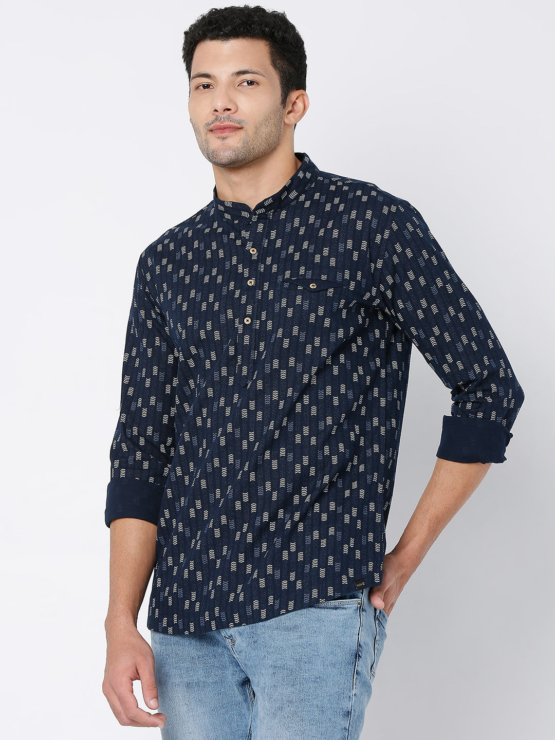 Spykar Men Kurta Navy Blue Cotton Full Sleeve Printed Kurta