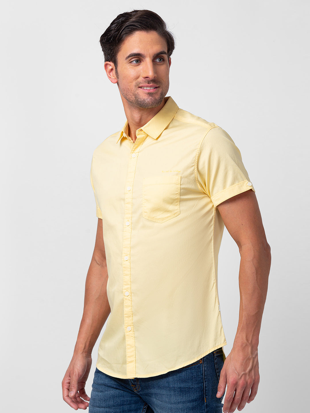 Spykar Men Powder Yellow Cotton Slim Fit Plain Shirt