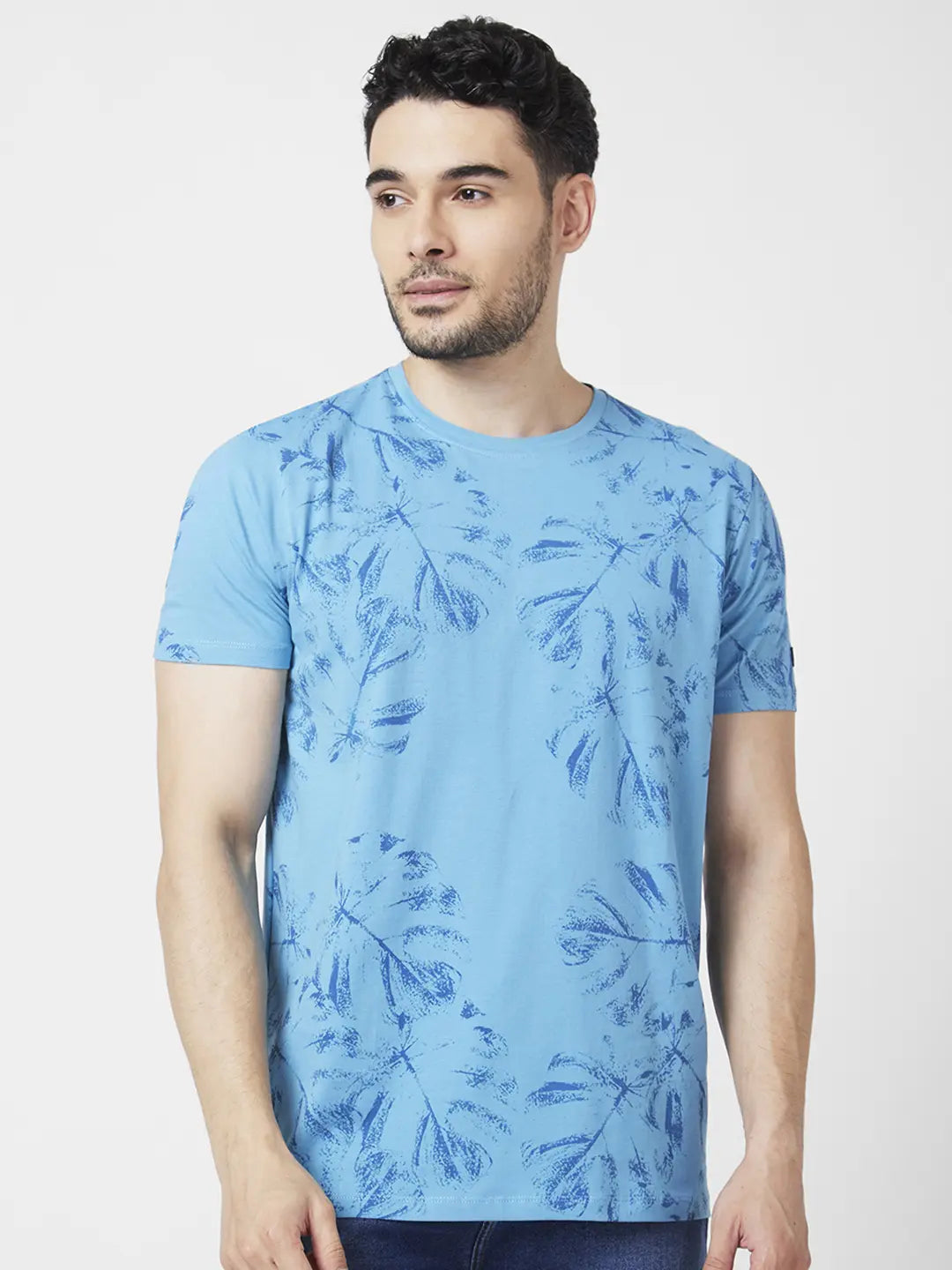 Spykar Men Haze Blue Blended Slim Fit Half Sleeve Round Neck Floral Print Tshirt