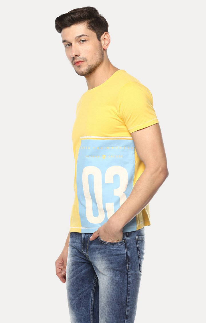 Spykar Yellow Printed Slim Fit Men T-Shirts