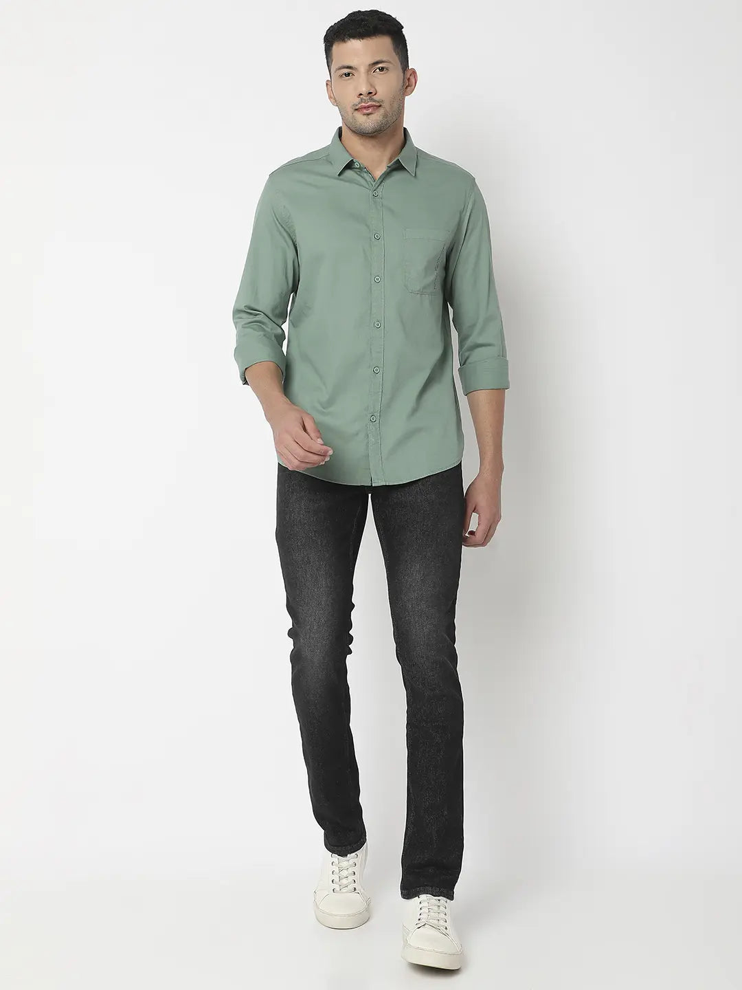 Spykar Men Sage Green Cotton Slim Fit Plain Shirt