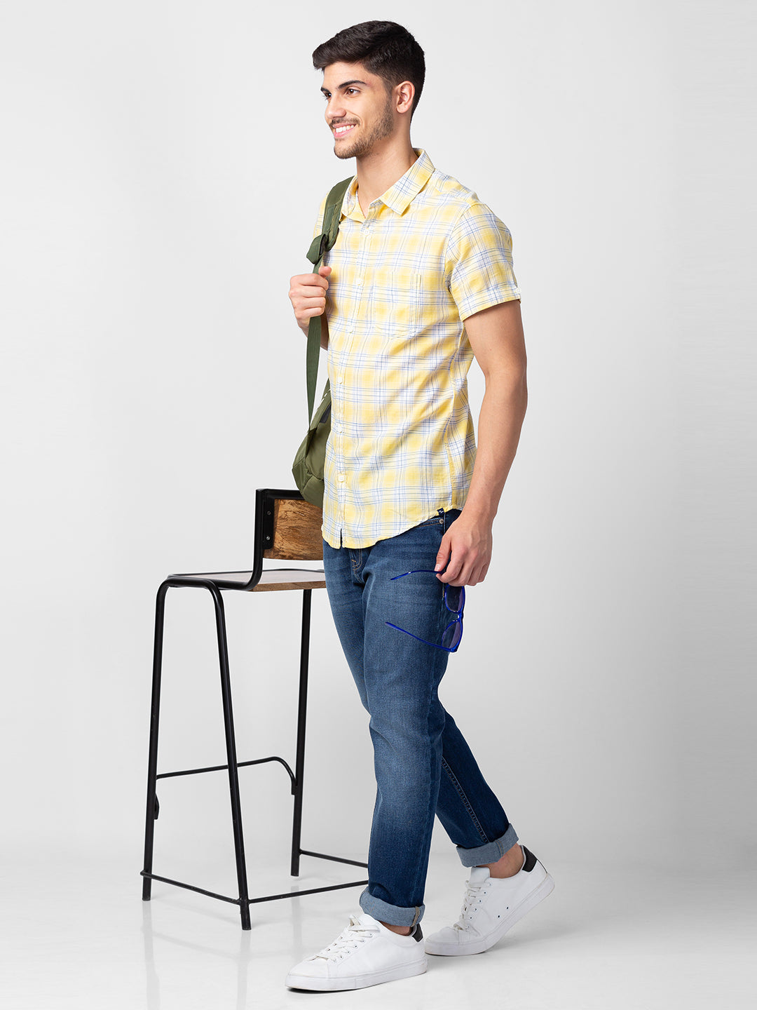 Spykar Men Powder Yellow Cotton Slim Fit Checkered Shirt