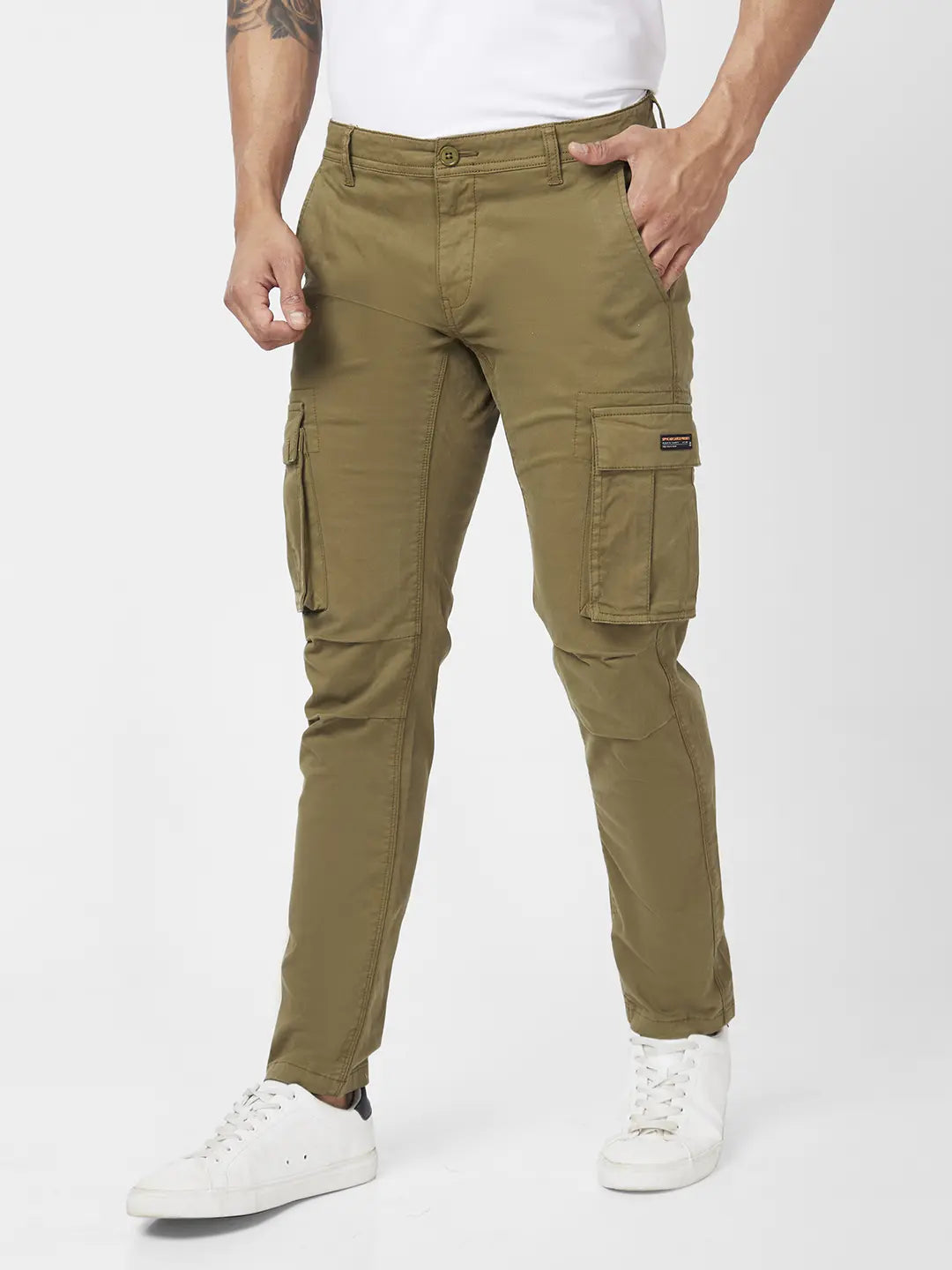 Spykar Men Moss Green Cotton Tapered Fit Ankle Length Mid Rise Cargo Pant