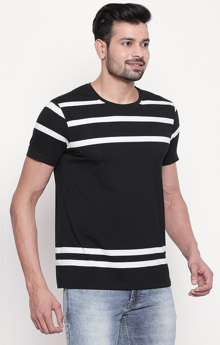 Spykar Black Cotton Regular Fit T-Shirt For Men