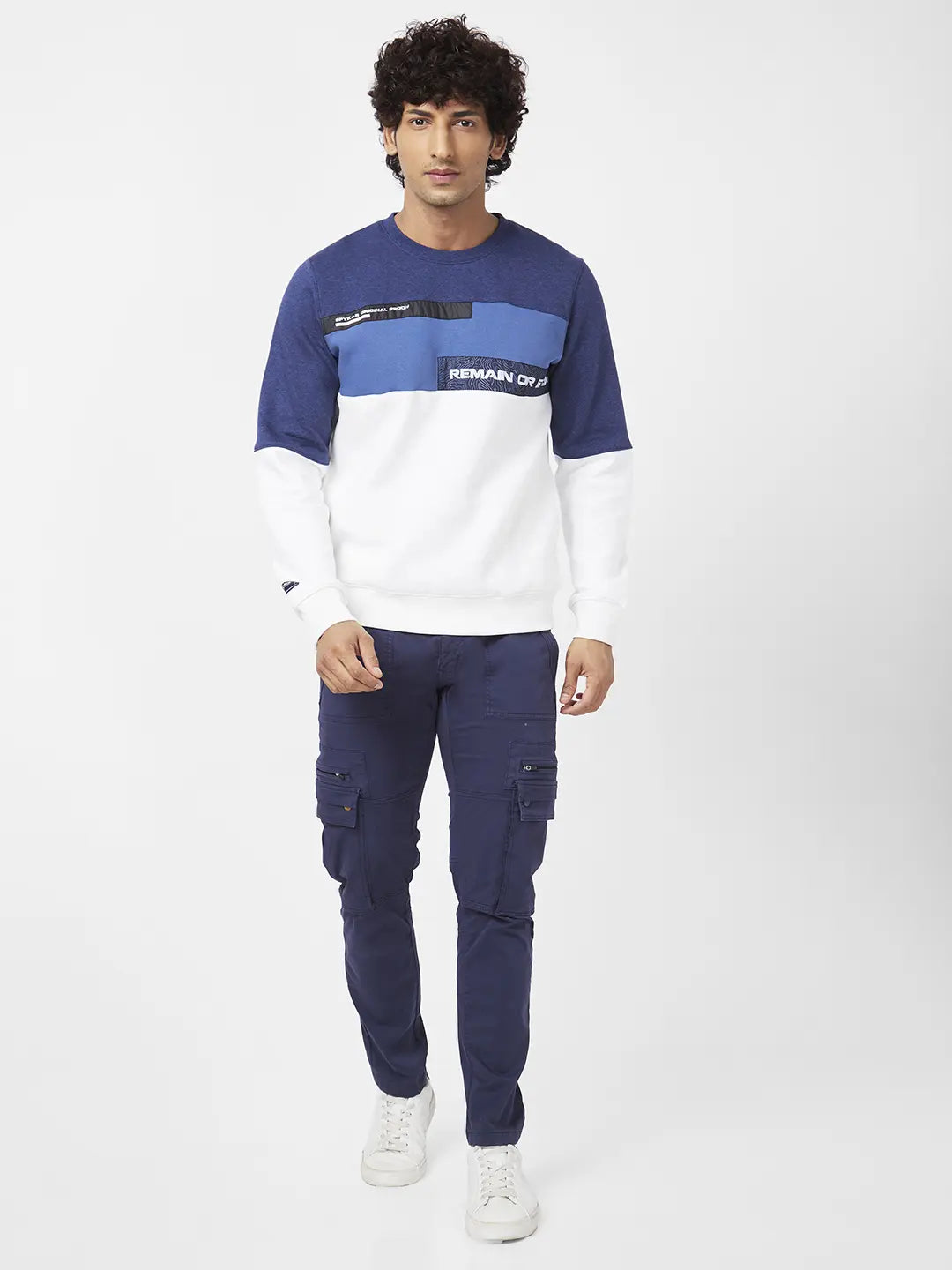 Spykar Men Indigo Blue Blended Slim Fit Full Sleeve Round Neck Colourblock Sweatshirt