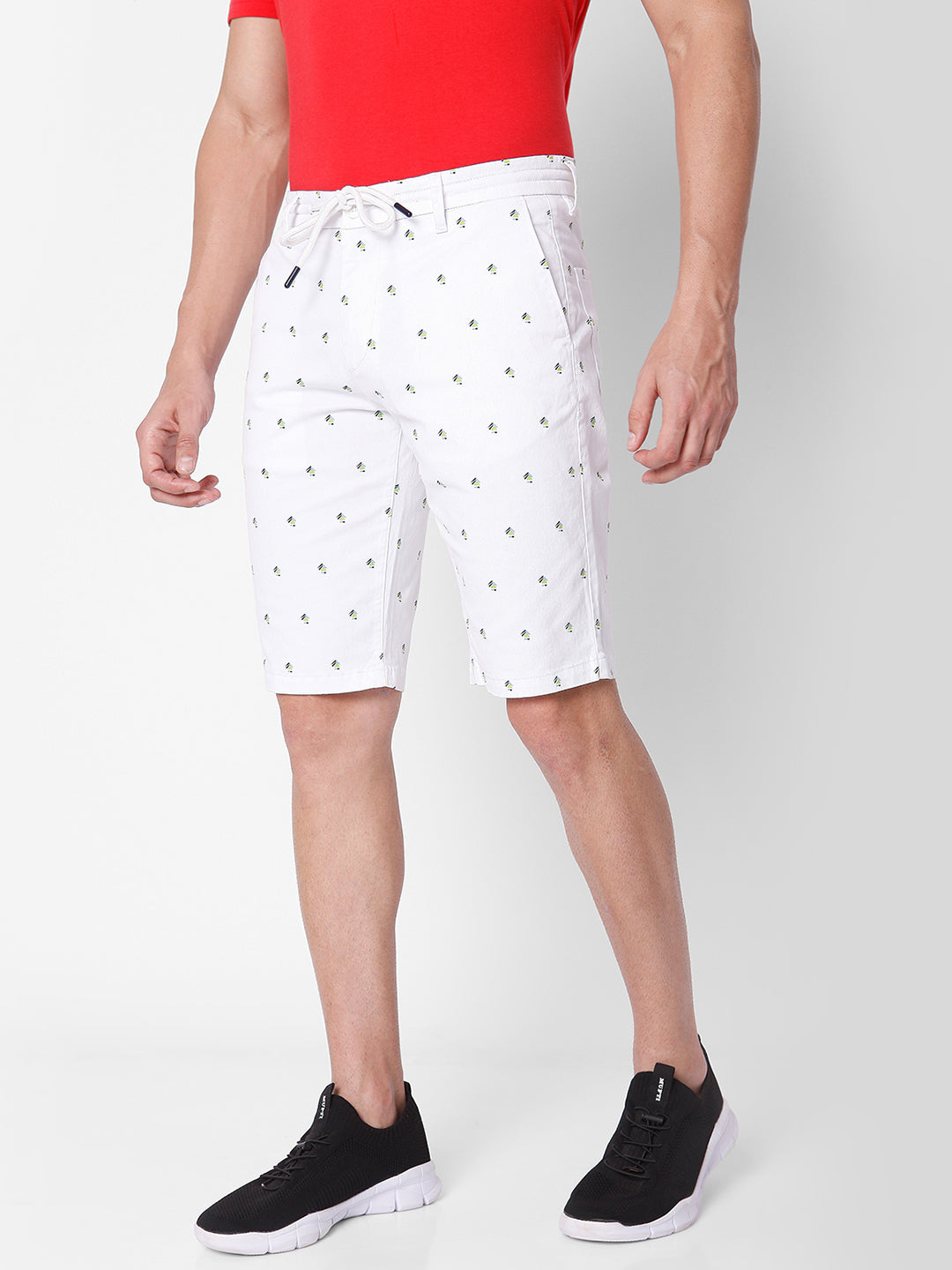 Spykar Men White Cotton Slim Fit Casual Shorts