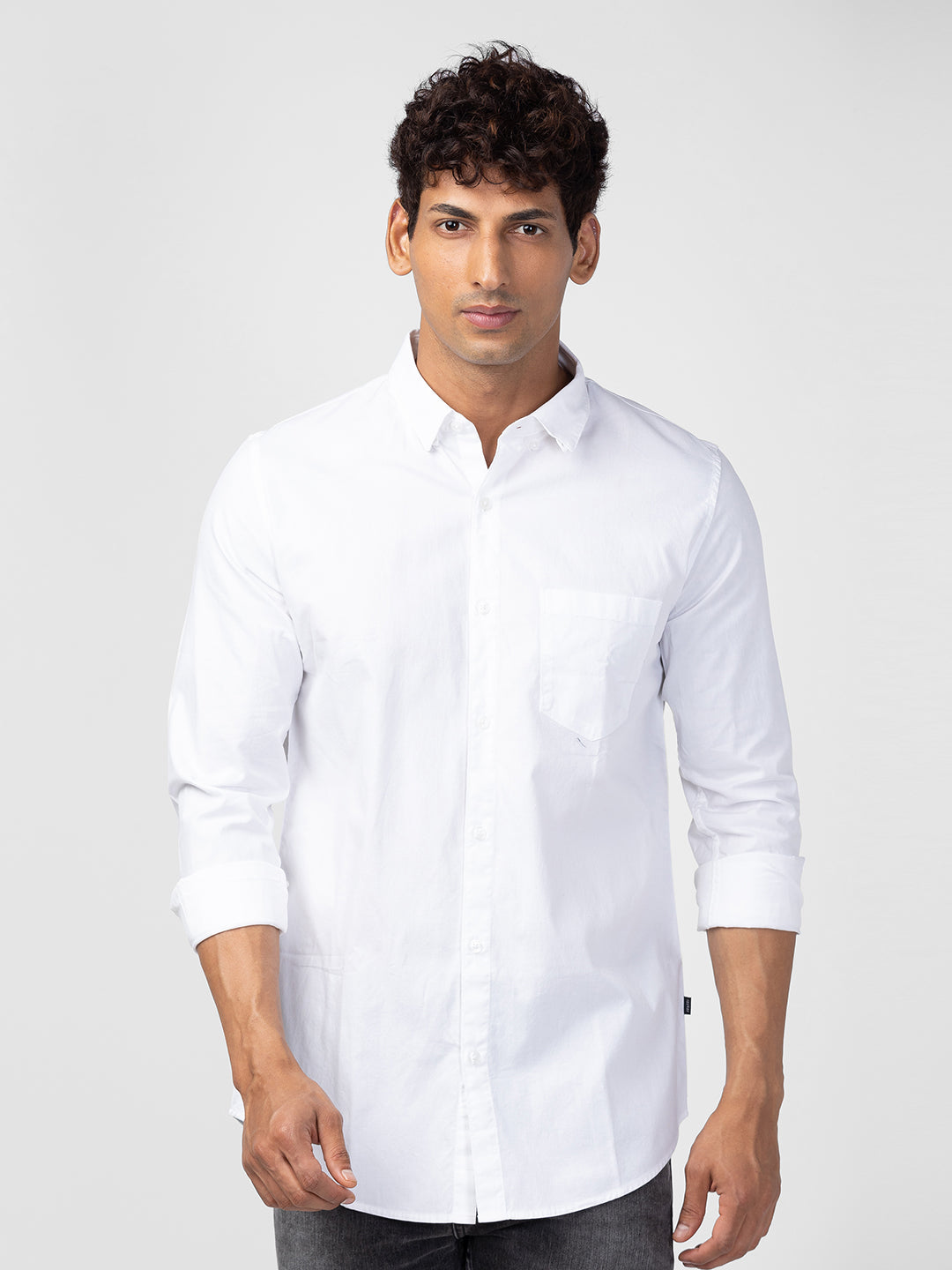 Spykar Men White Cotton Slim Fit Plain Shirt