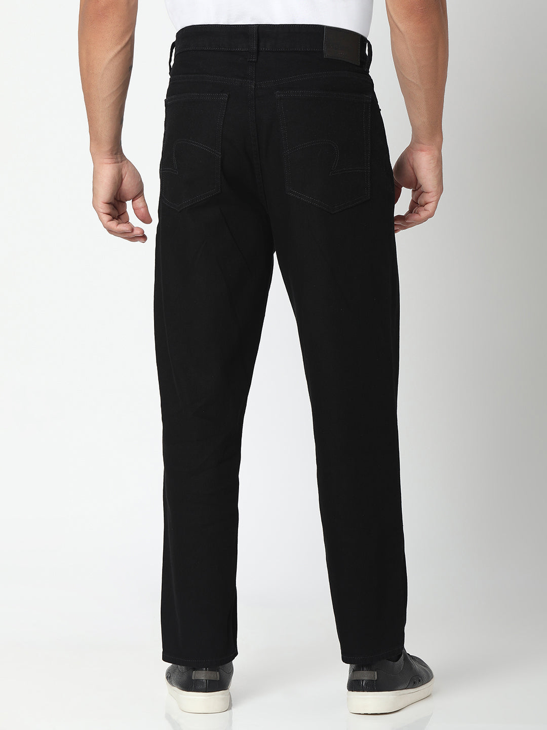 Spykar Black Cotton Loose Fit Regular Length Jeans For Men (Renato)