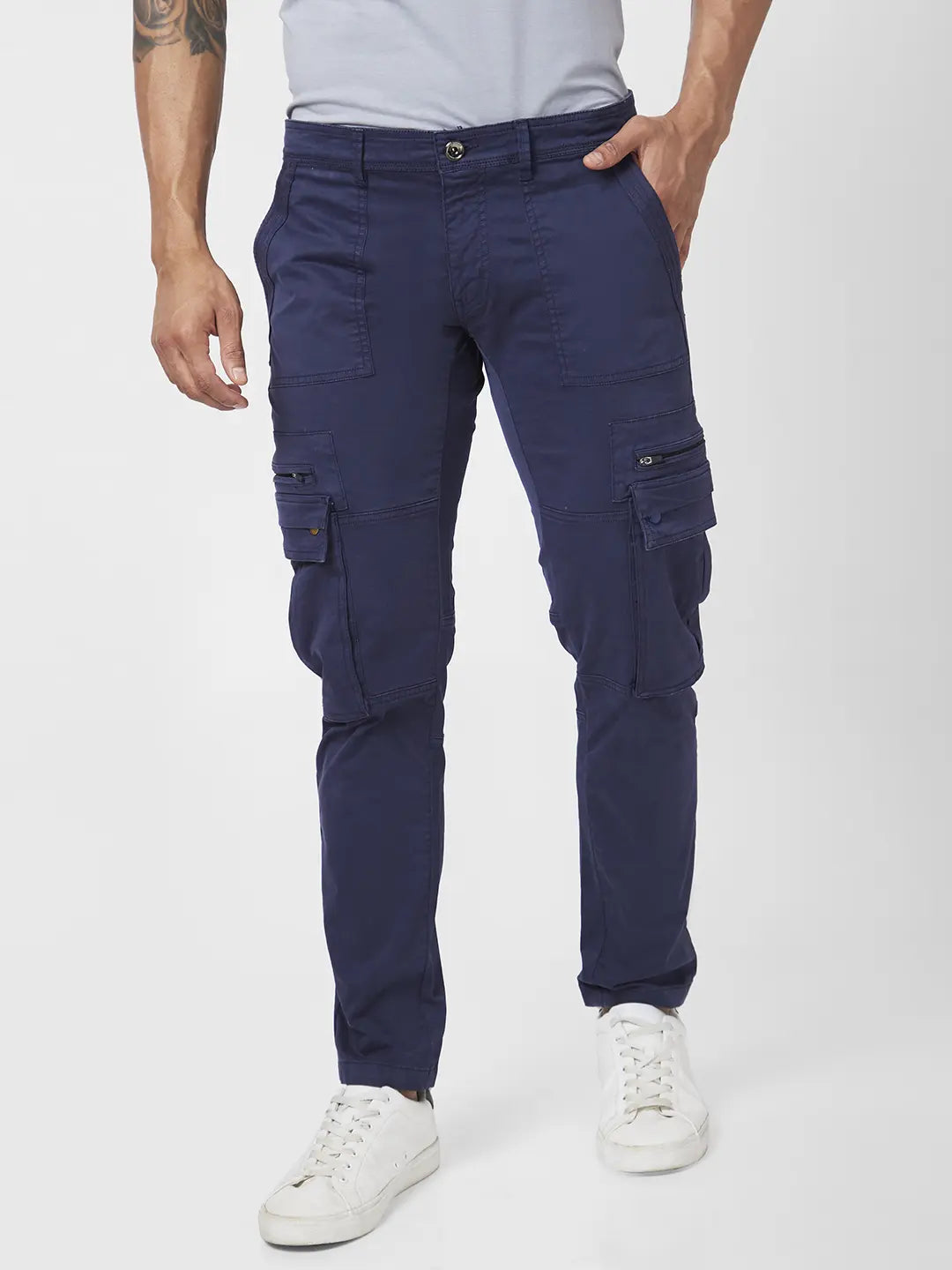Spykar Men Navy BLue Cotton Tapered Fit Ankle Length Mid Rise Cargo Pant