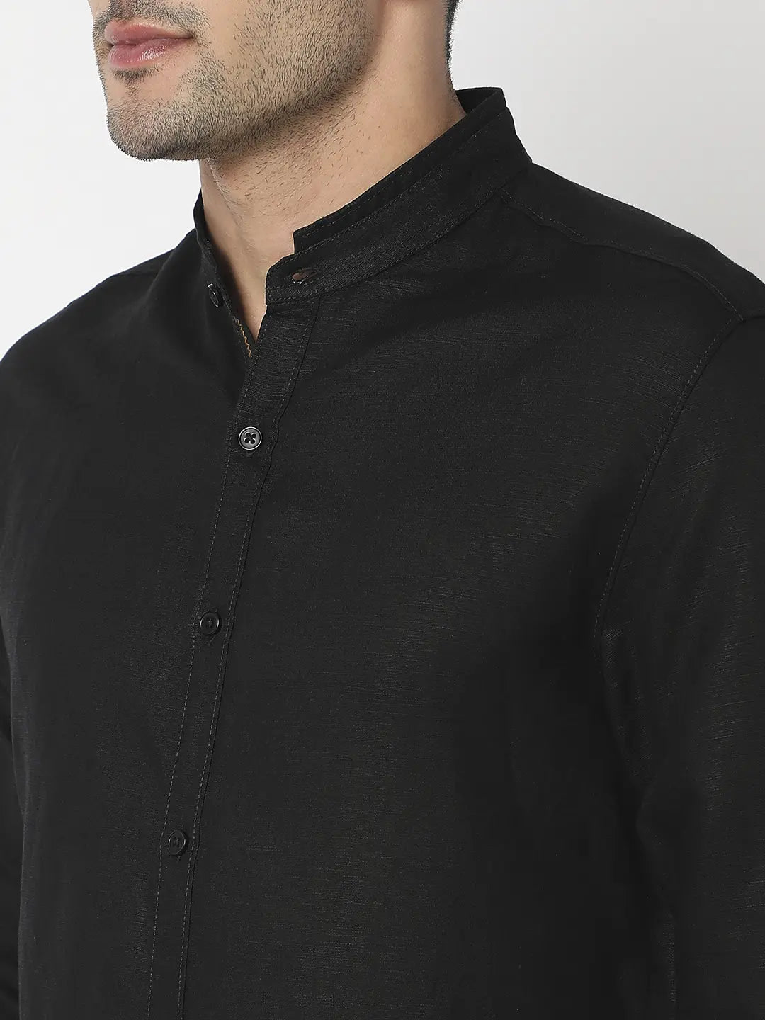 Spykar Men Black Cotton Slim Fit Plain Shirt