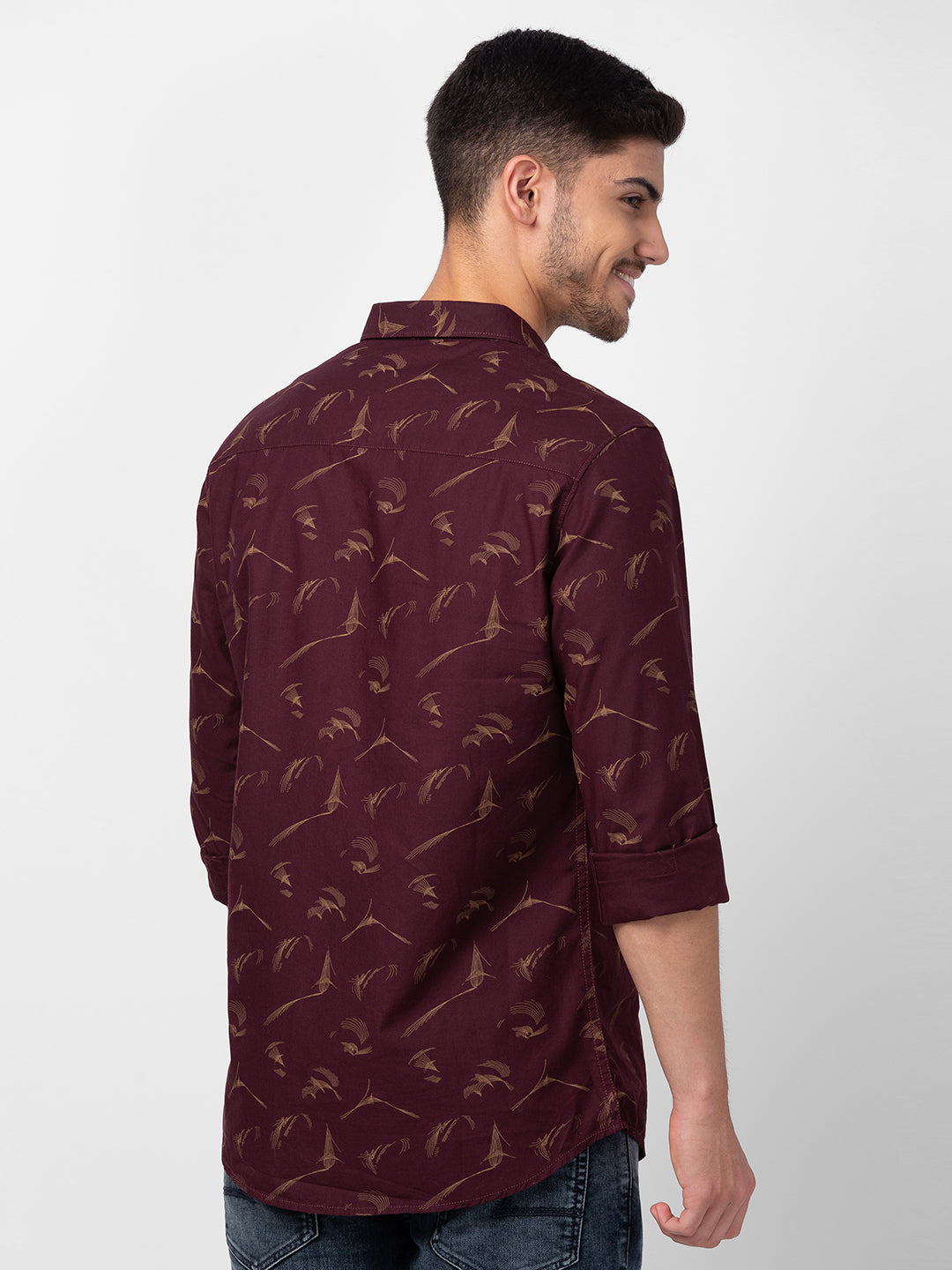 Spykar Men Wine Red Cotton Slim Fit Floral Shirt