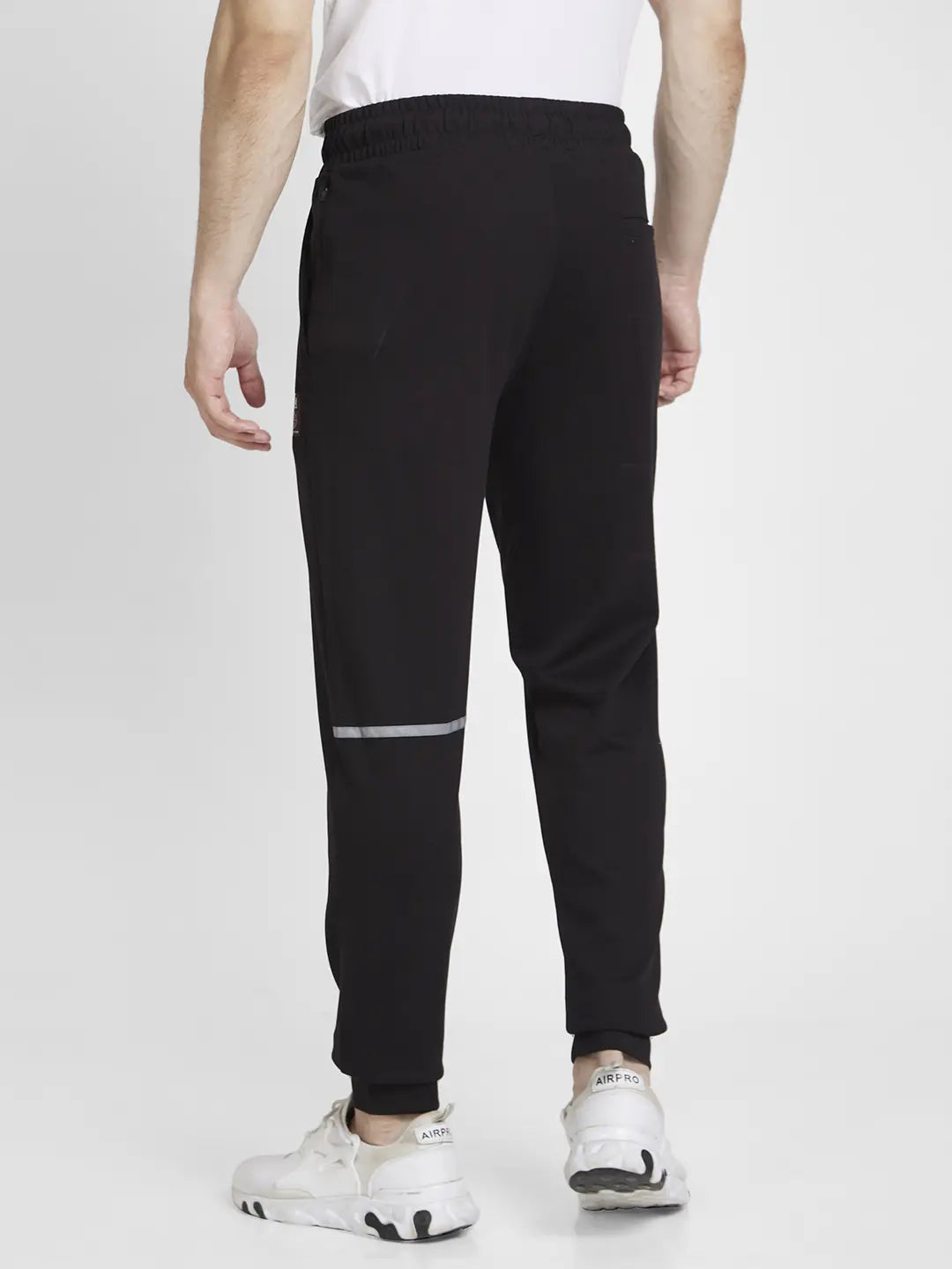 Spykar Men Black Blended Regular Fit Plain Joggers Trackpant