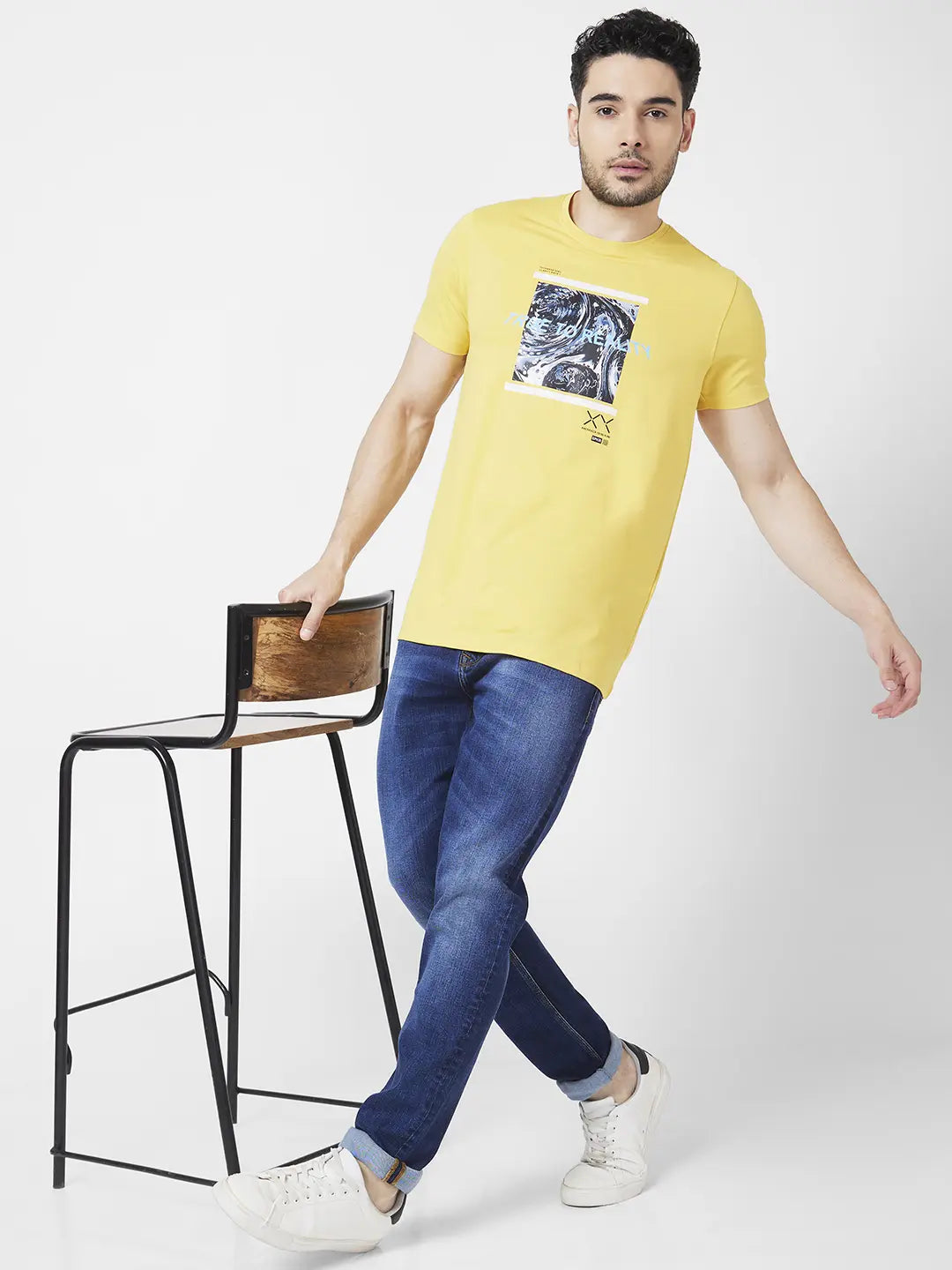 Spykar Men Lemon Yellow Blended Slim Fit Half Sleeve Round Neck Printed Tshirt