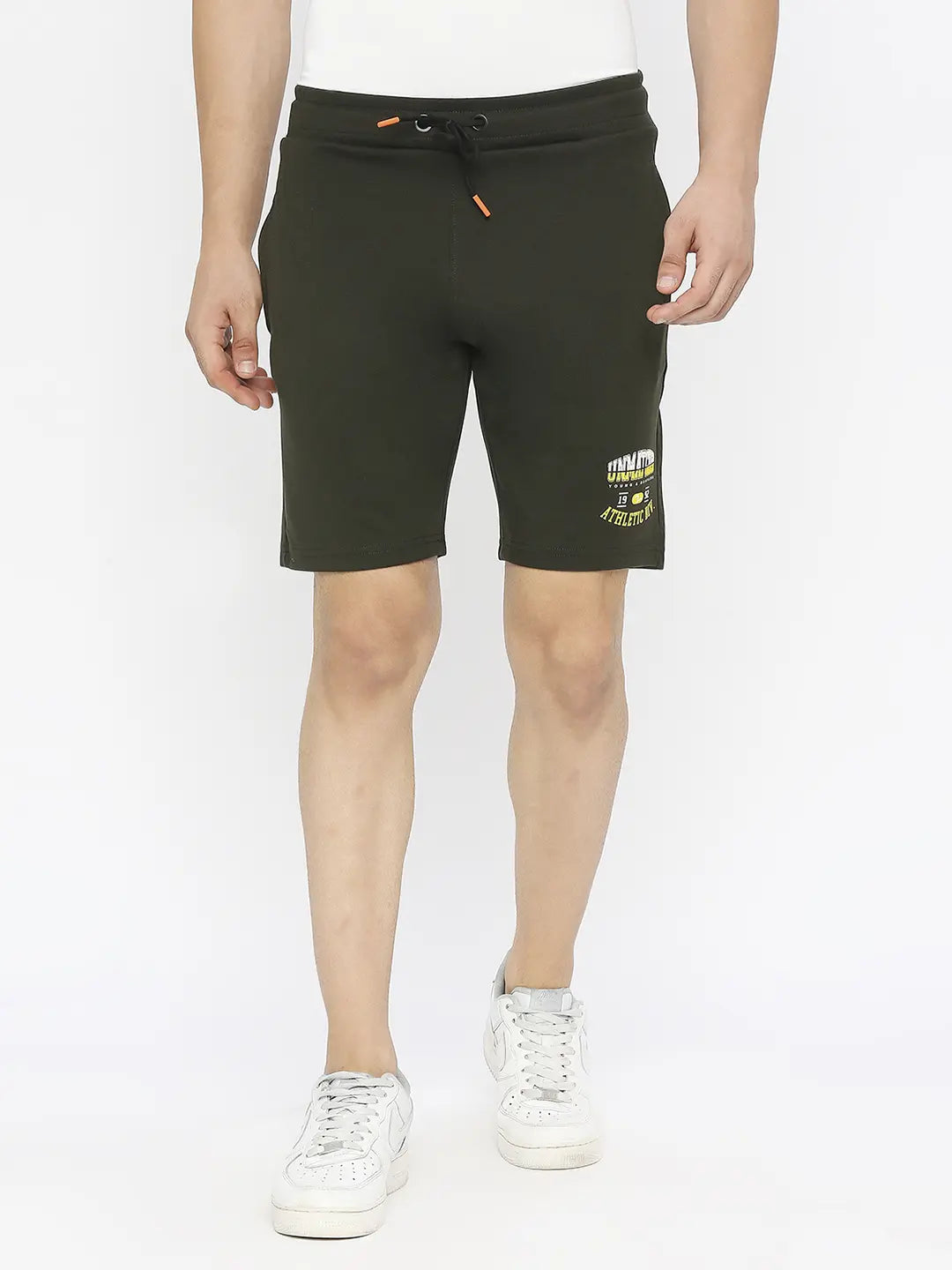 Spykar Men Military Olive Blended Regular Fit Knee Length Plain Shorts