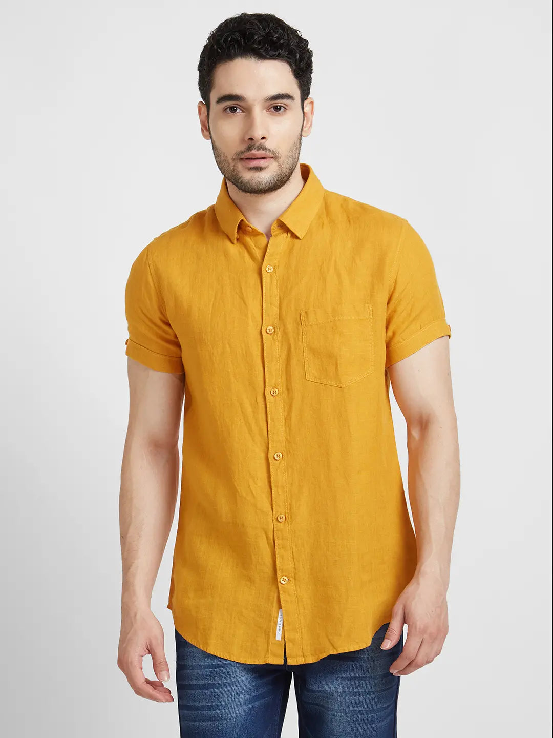 Spykar Men Mustard Yellow Linen Regular Slim Fit Half Sleeve Plain Shirt