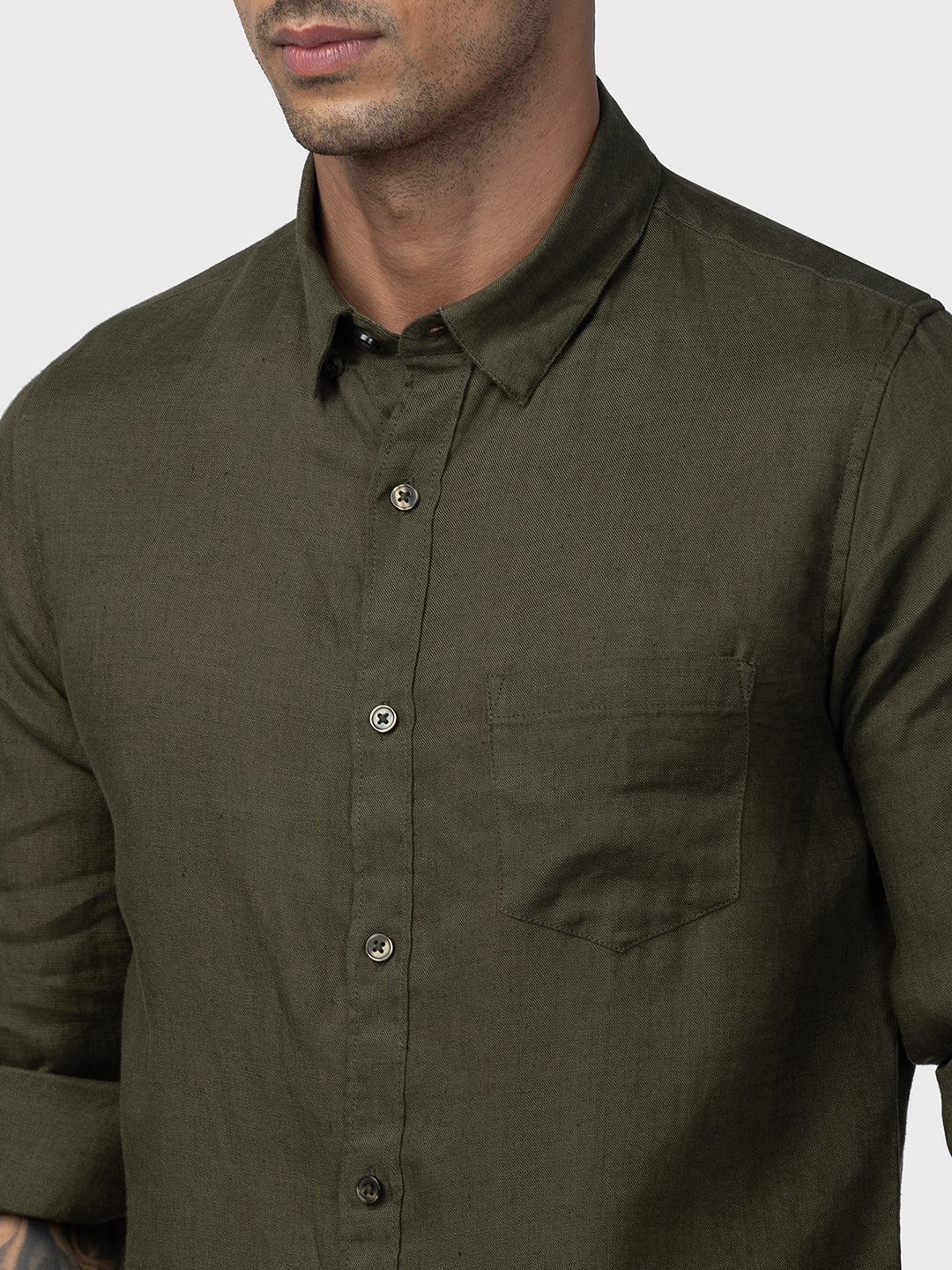 Spykar Men Military Green Linen Regular Slim Fit Plain Shirt