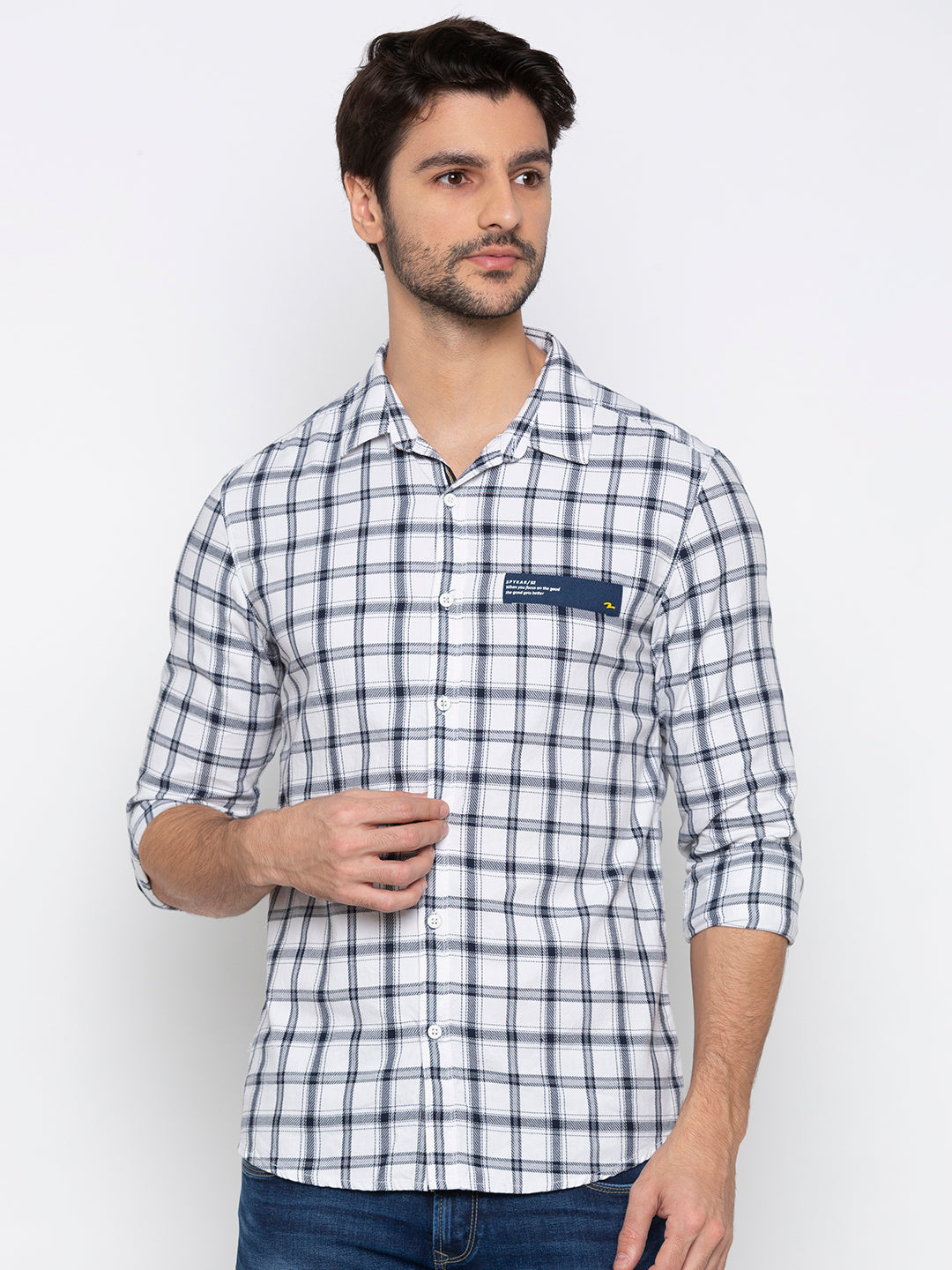 Spykar Men White Checked Slim Fit Casual Shirt