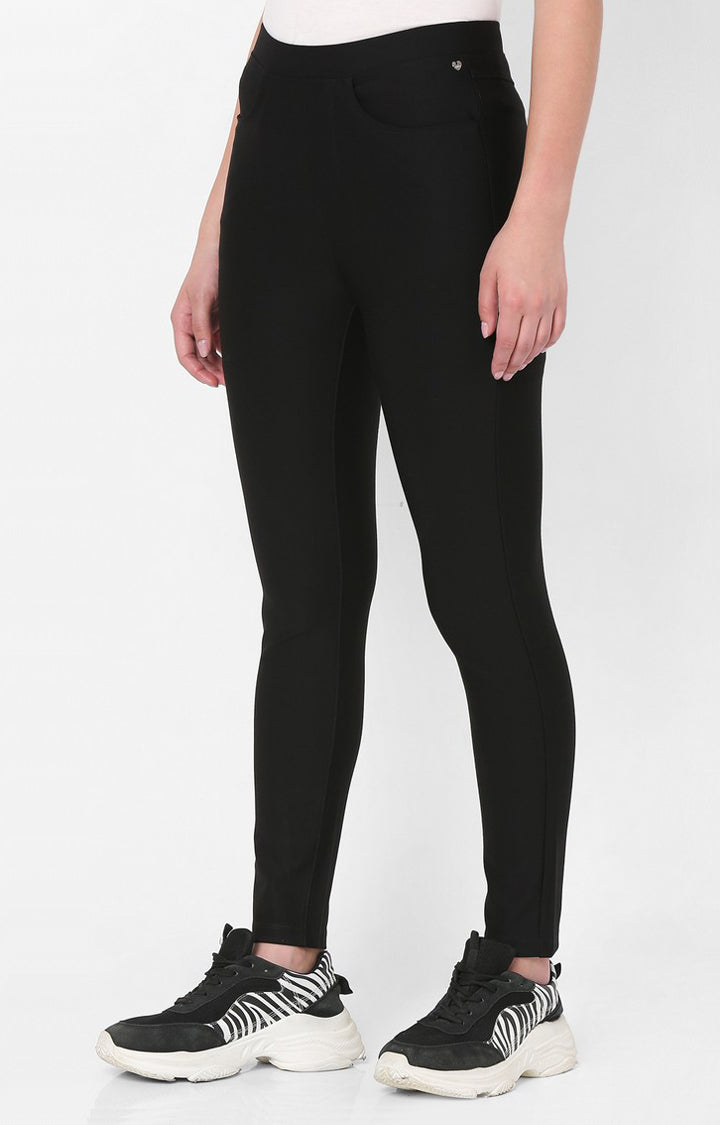 Spykar Women Black Cotton Regular Fit Mid Rise Jeggings