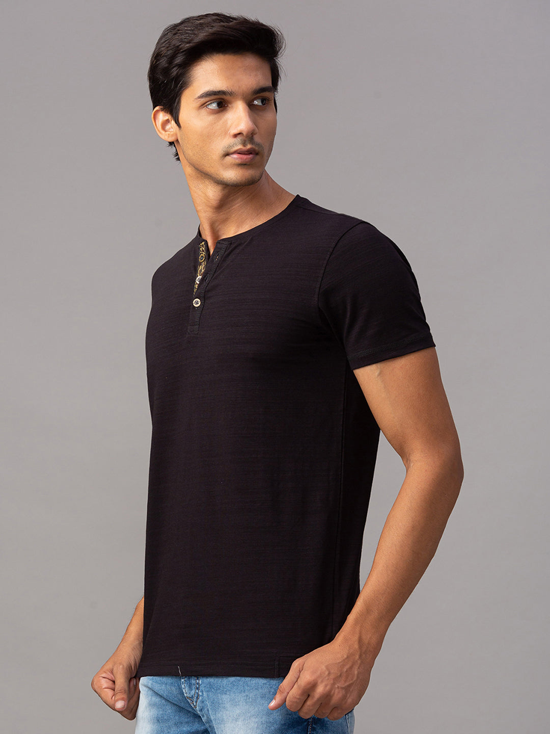 Spykar Men Black Cotton Slim Fit M and arin T-Shirt