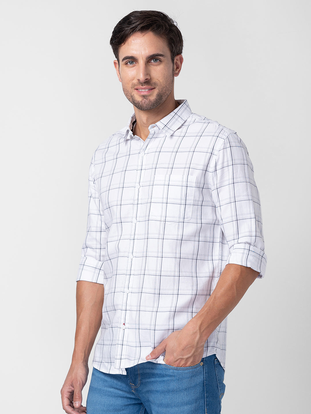 Spykar Men White Cotton Regular Fit Checkered Shirts