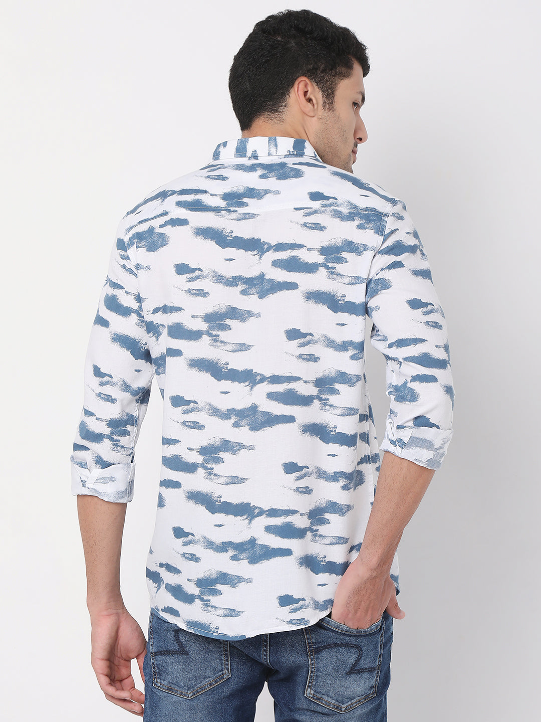 Spykar Men White & Blue Cotton Full Sleeve Printed Shirt