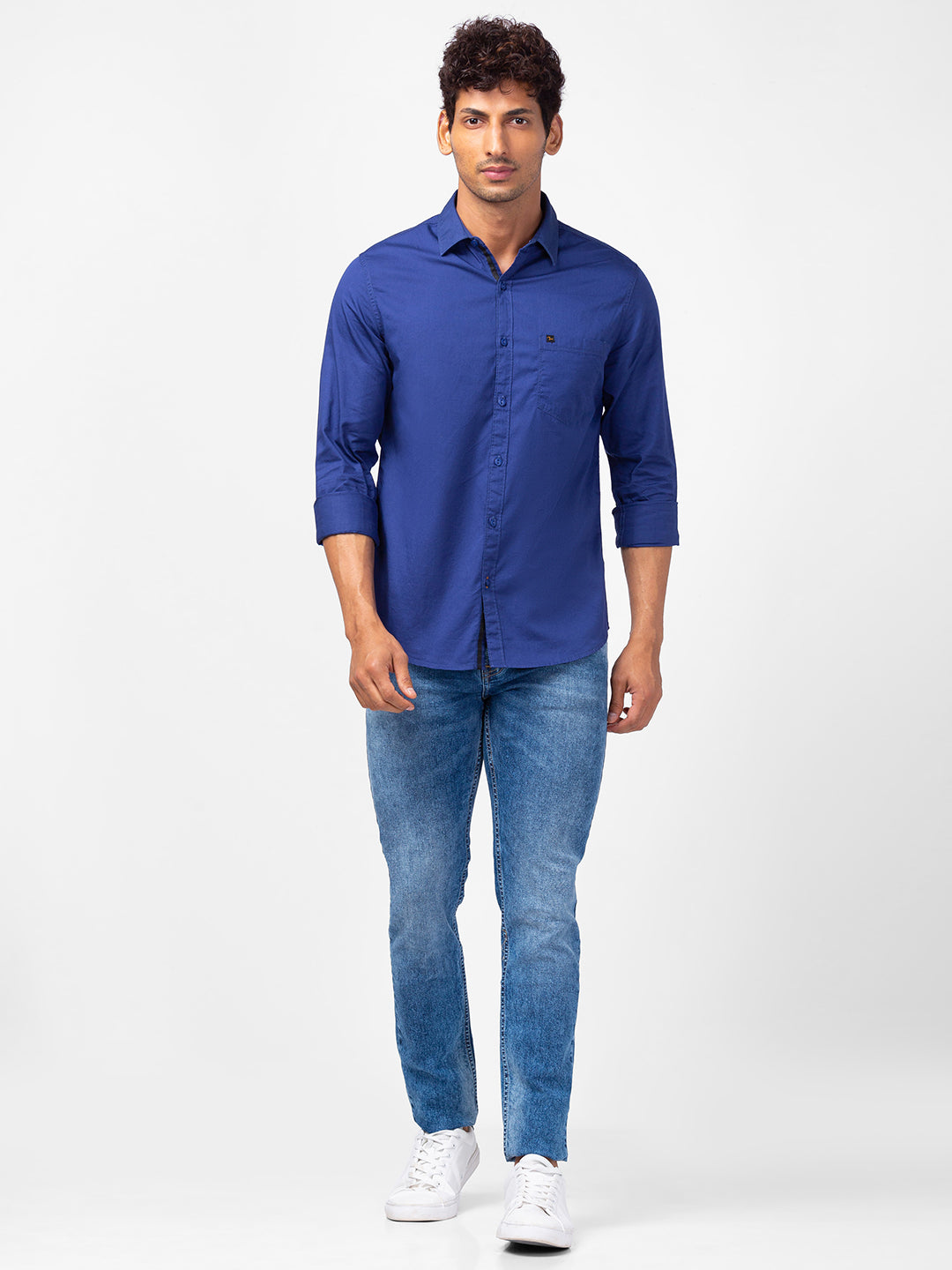 Spykar Men Ink Blue Cotton Slim Fit Plain Shirts