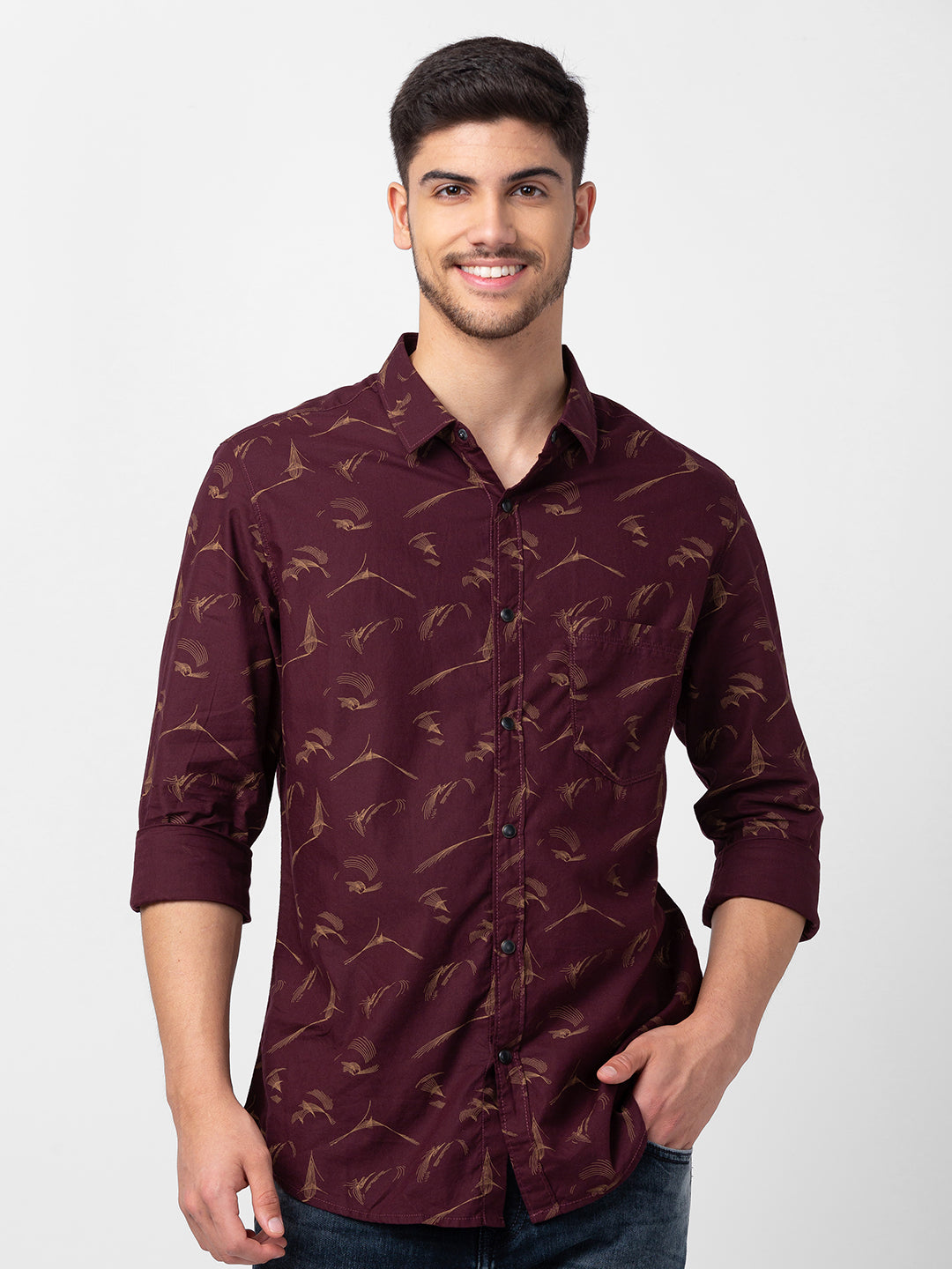 Spykar Men Wine Red Cotton Slim Fit Floral Shirt