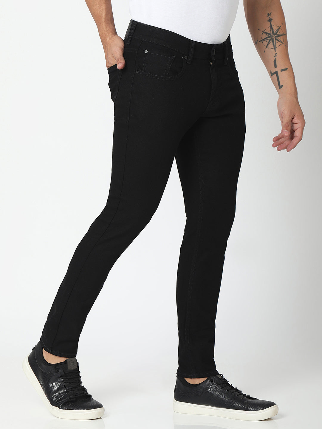 Spykar Black Cotton Slim Fit Tapered Length Jeans For Men (Kano)