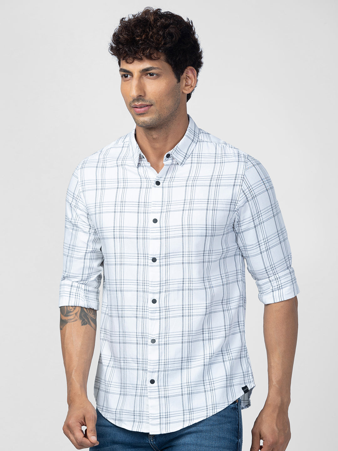 Spykar Men White Cotton Slim Fit Checkered Shirt