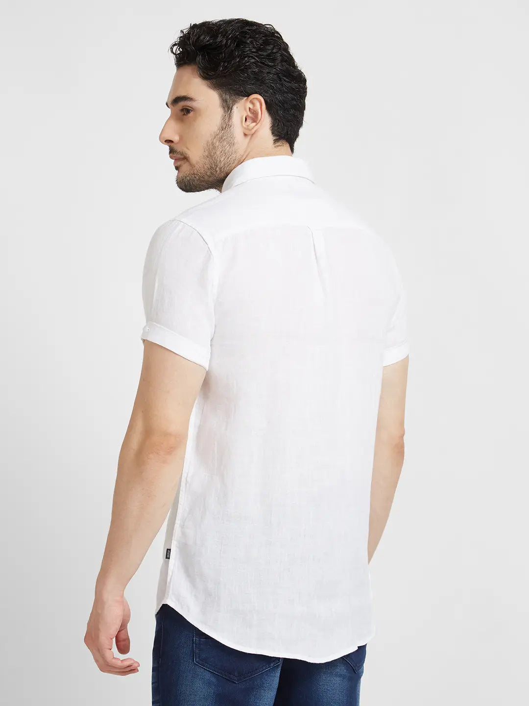 Spykar Men White Linen Regular Slim Fit Half Sleeve Plain Shirt