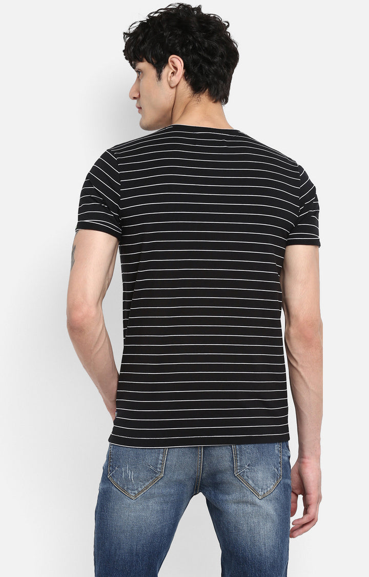 Spykar Black & White Striped Slim Fit Men T-Shirts